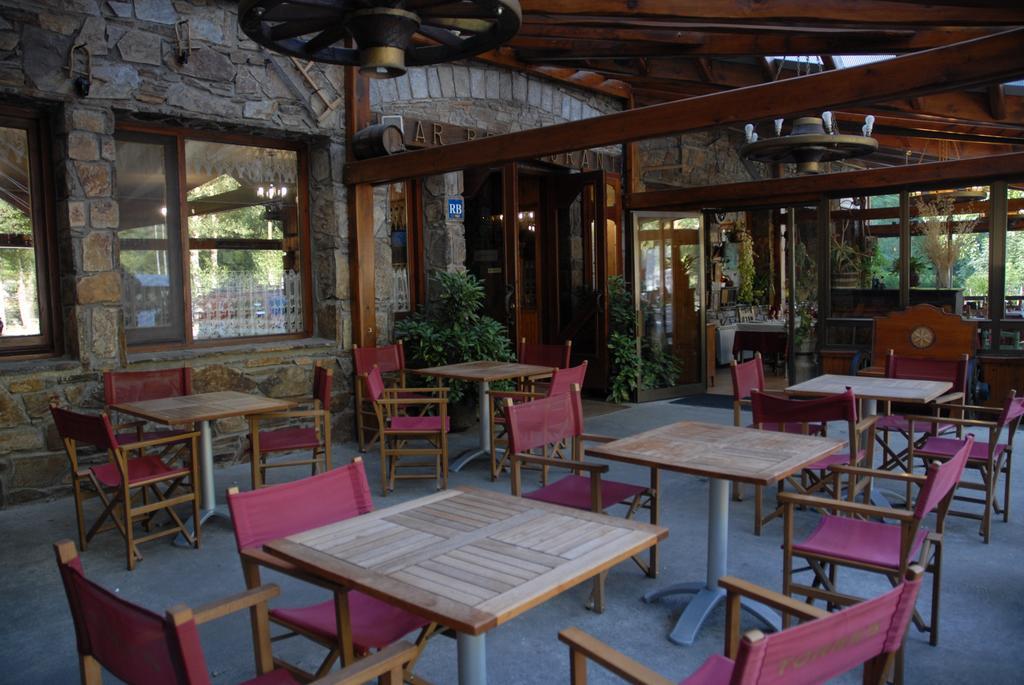Ostau Dera Nheu Hotel Les Exterior foto